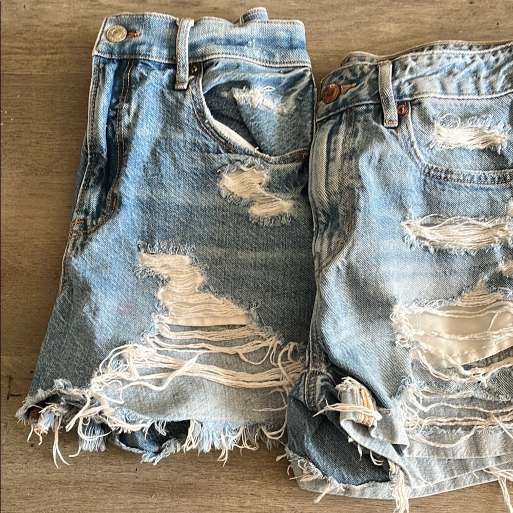 Distressed Denim Shorts - Picture 4 of 8